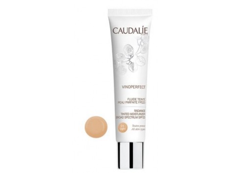 Caudalie Vinoperfect Fluid with Color Perfect Skin FPS20 (01 light) 40 ml Caudalie Vinoperfect Fluid with Color Perfect Skin FPS20 (01 light) 40 ml