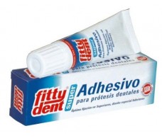 Fittydent Superadhesive für Zahnersatz 40 Gramm.